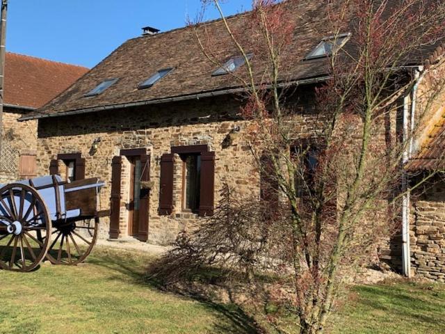 La Petite Ecurie Villa Saint-Yrieix-la-Perche Exterior foto